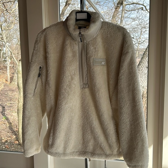 New Balance Tops - New Balance Cream Fuzzy 3/4 Zip Fleece SZ L